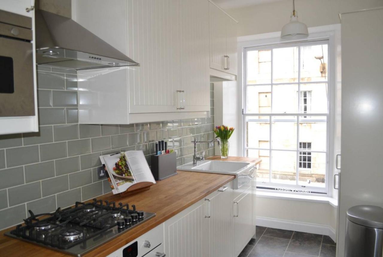 Joivy Stylish Apt In Trendy New Town Location Edimburgo Esterno foto